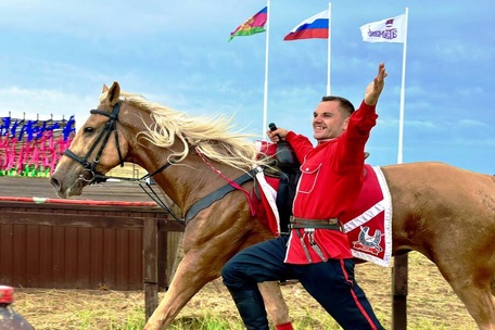 Присоединяйся к нам и 
ВМЕСТЕ мы свернем горы 😉